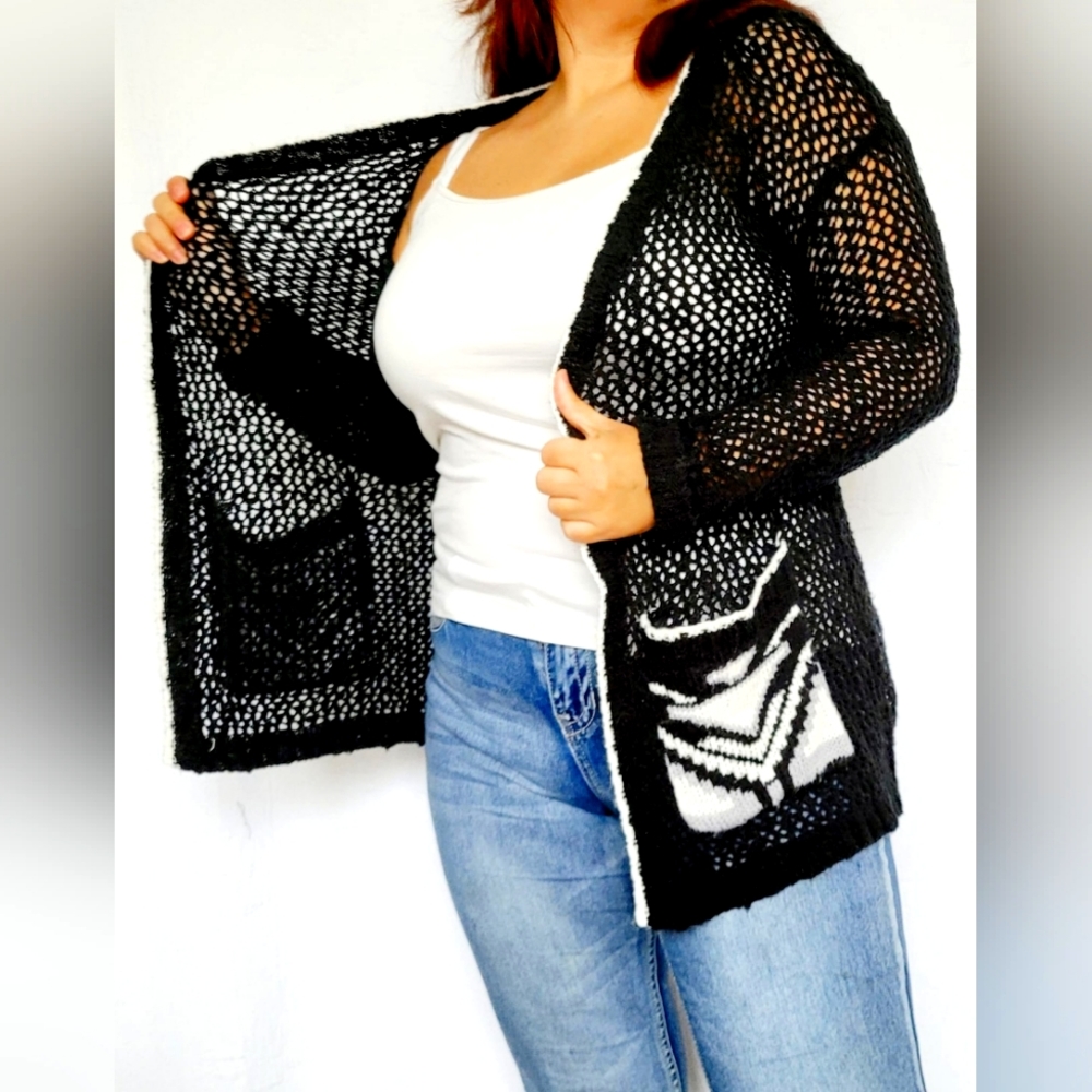 Miami Women's 100% Acrylic Open Front Knit Cardigan Black&White Medium